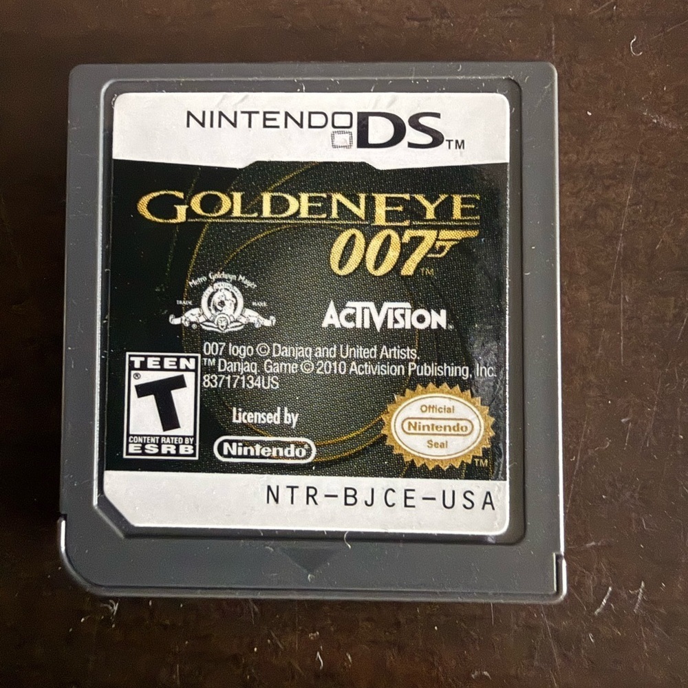 Nintendo DS GoldenEye 007 Game Card - Black, Gold